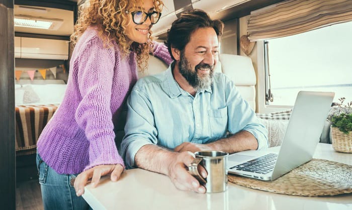how-old-to-drive-an-rv