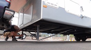 properly-level-a-travel-trailer