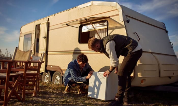 Keep-RV-Refrigerator-Door-Closed-While-Traveling