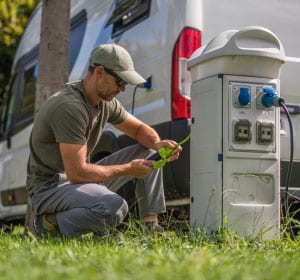 typical-RV-electrical-hookup