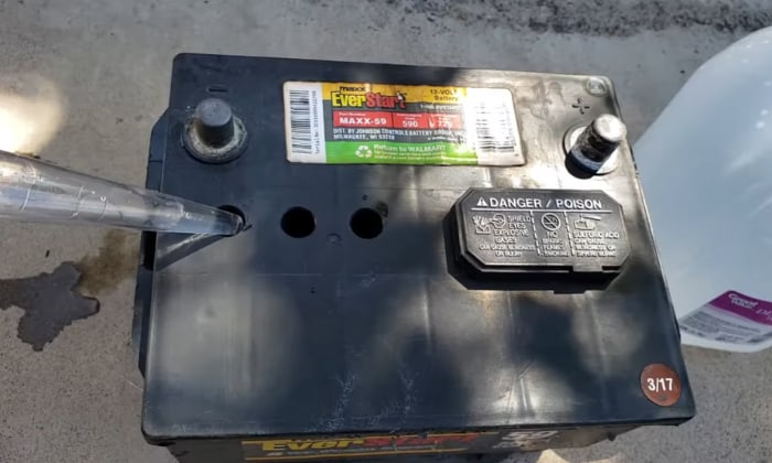 Dried-Up-Batteries-cause-rv-12-volt-system-not-working