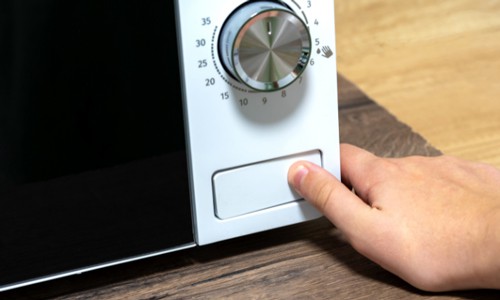 Problematic-door-switch-of-microwave